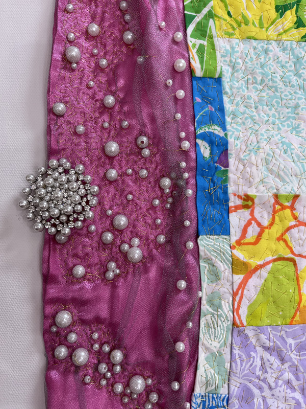 Quilt detail — border roses