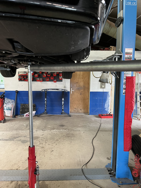 8228DEF5-F7B4-4AB9-9313-C885835A57CD