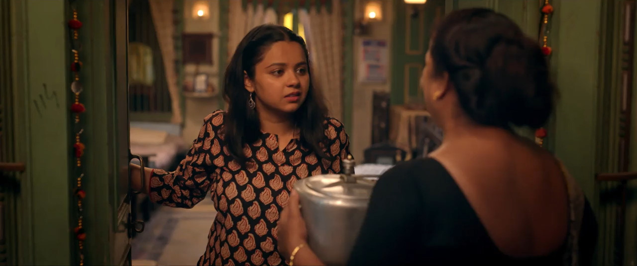 Fakt Mahilao Maate 2022 WebRip [Hindi] 480p 720p ESub Screenshot