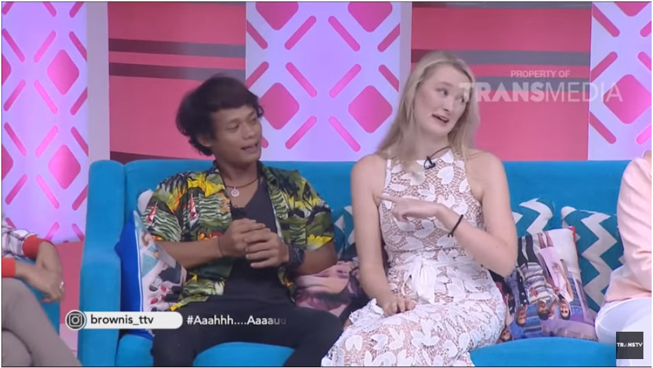 Nur Khamid dan Polly Alexandria Robinson
