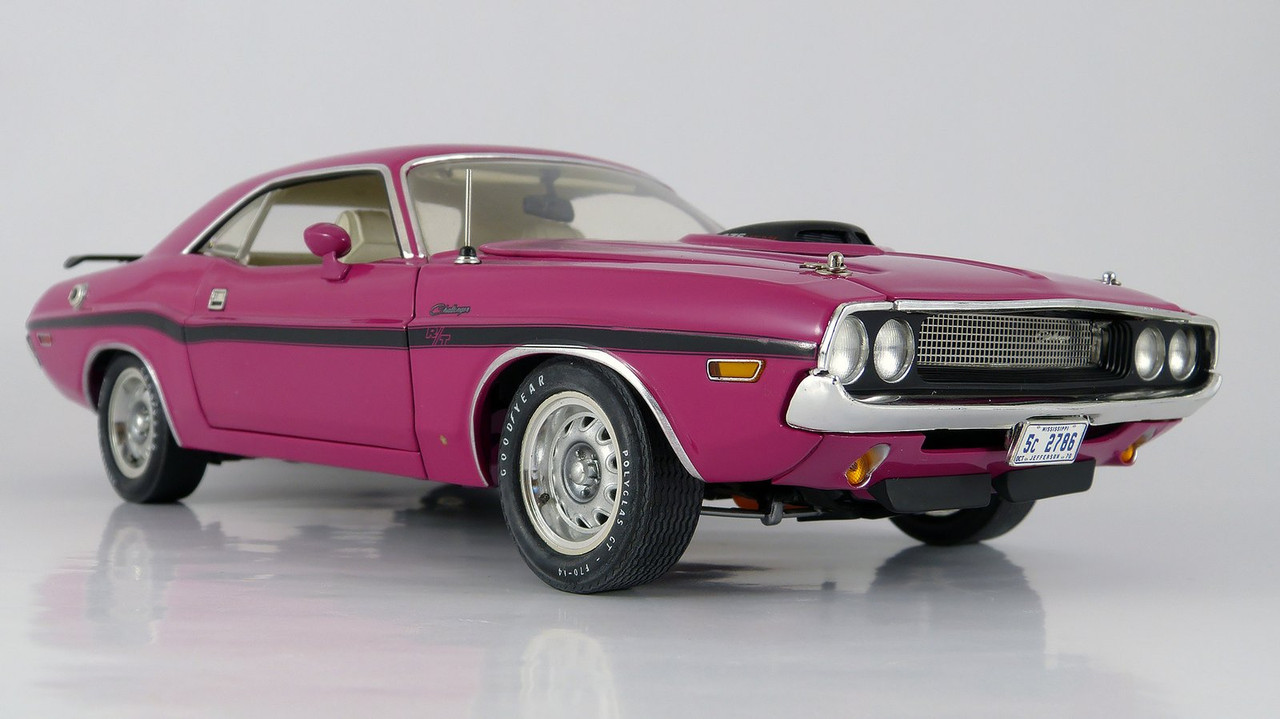 1:18 Highway 61 1970 Dodge Challenger R/T | DiecastXchange Forum