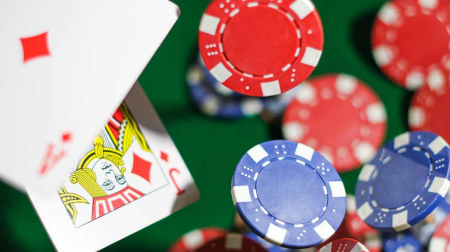 Learn to Crush Live & Online Poker from Poker Pro Lexy Gavin Learn to Crush Live & Online Poker from Poker Pro Lexy Gavin