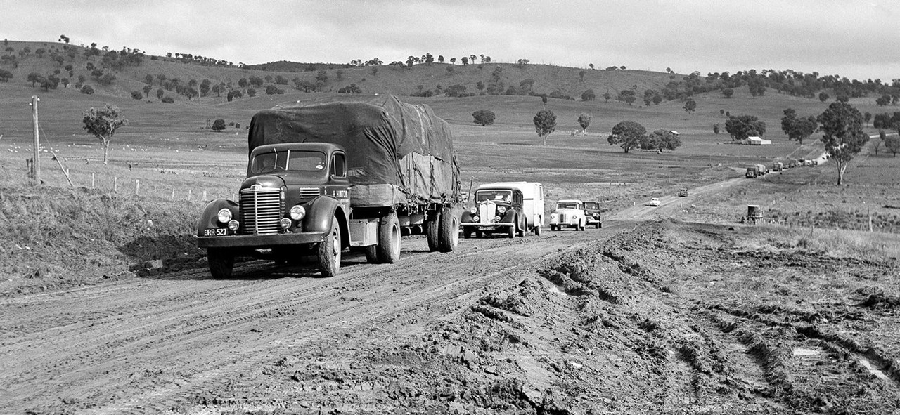 Hume Hwy.Gundagai1950