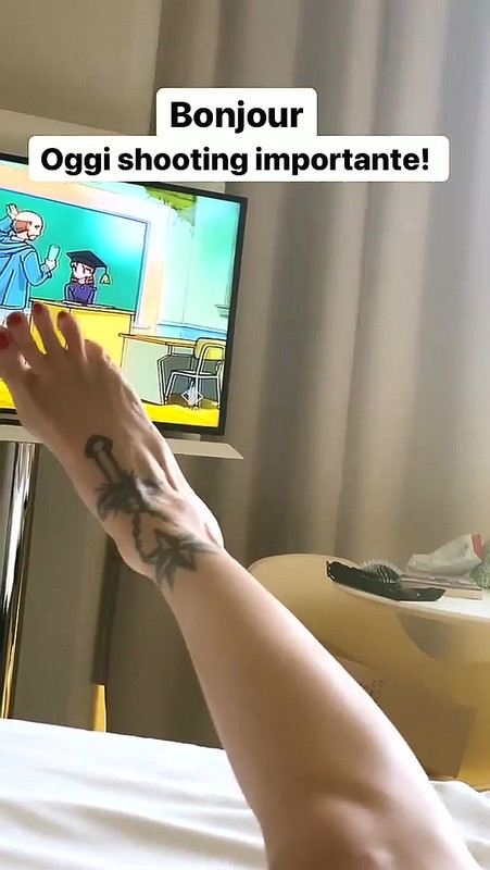 Ema-Stokholma-Feet-5941127