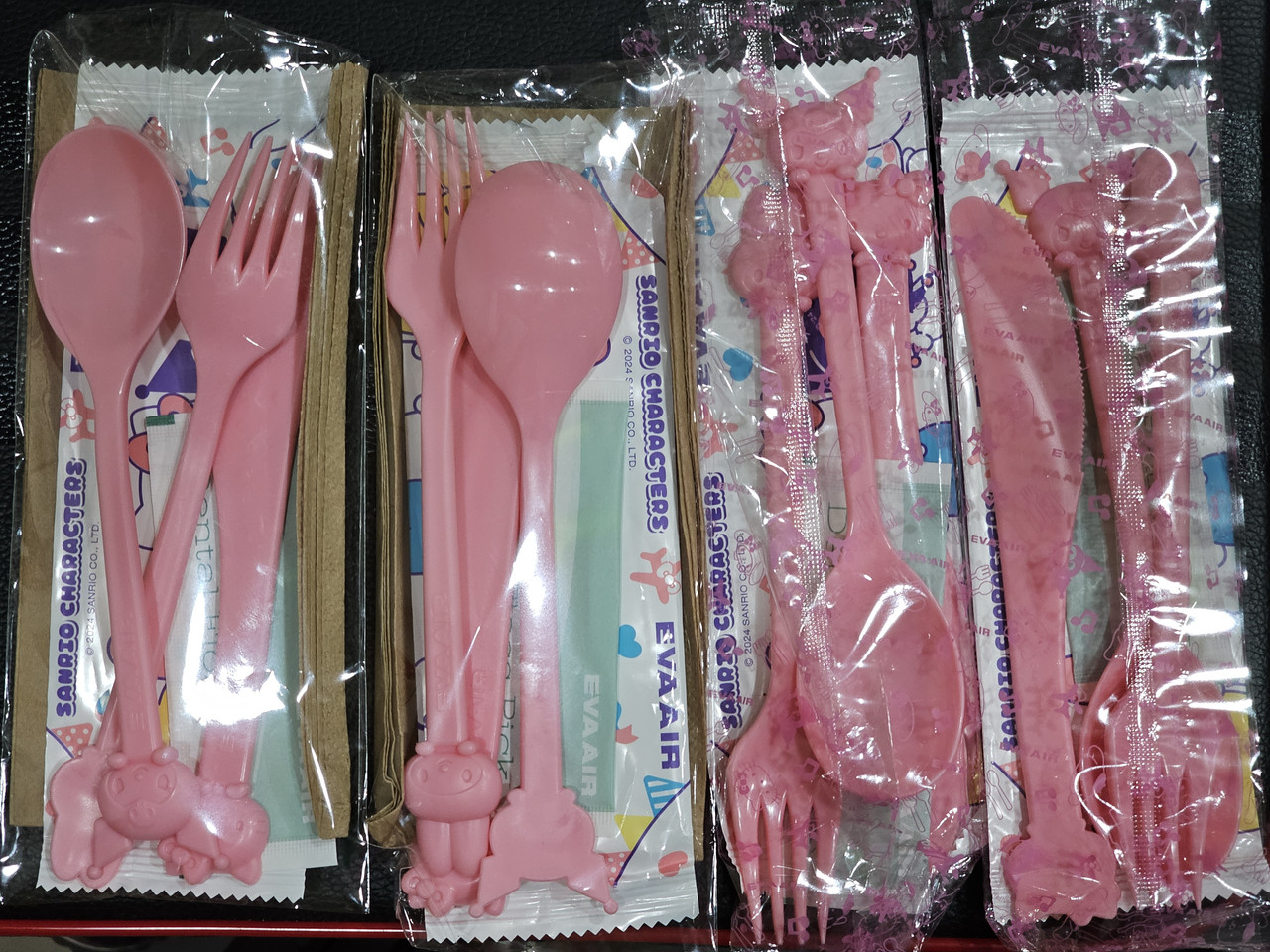 合作的餐具,雖然不知道能幹嘛但問了可以帶回來就帶回來了