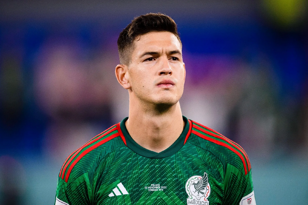 ¿Dónde jugará Cesar Montes la siguiente temporada? Estas son sus opciones