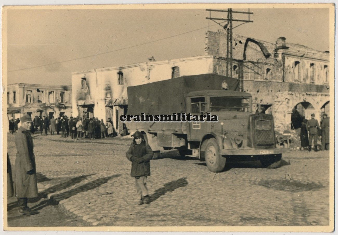 Orig. Foto MAN F4 Lkw Bevölkerung Markt STARAJA RUSSA b. Nowgoro
