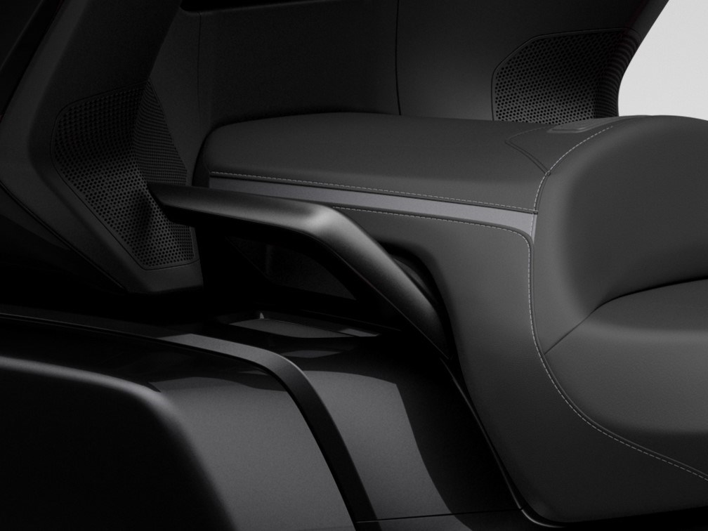 413845_23YM_HONDA_GOLD_WING_TOUR