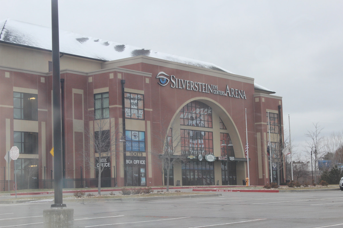 Cable Dahmer Arena — Postimages