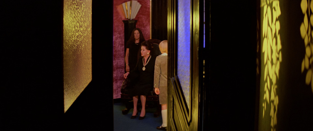 Suspiria (1977) 40th Anniv.mkv_snapshot_01.29.59_[2018.02.01_04.