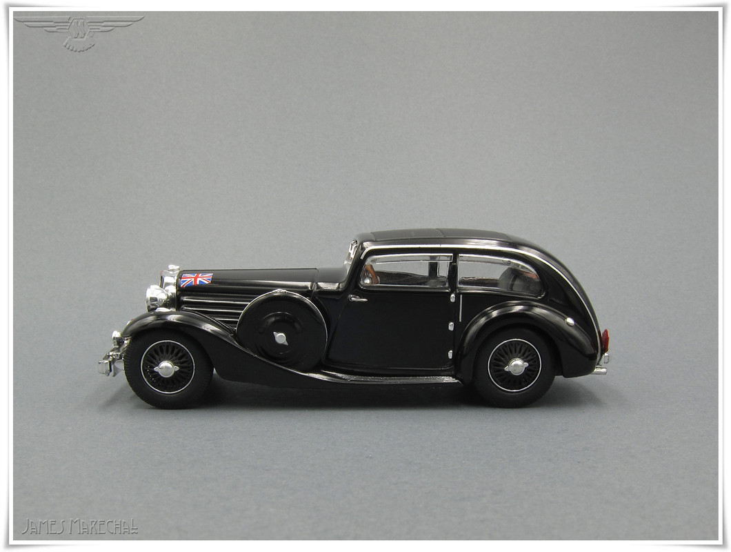 SS1 Airline Saloon (3) Ixo