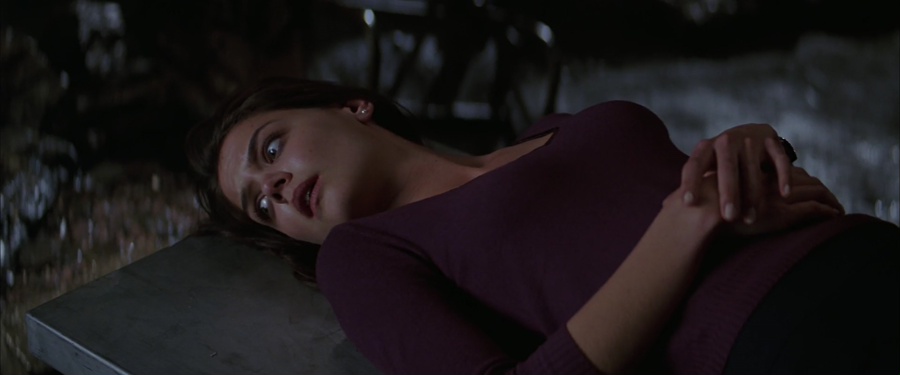 Batman Begins 2005 BluRay [Hindi + Tamil + English] 480p, 720p, 1080p ESub Screenshot