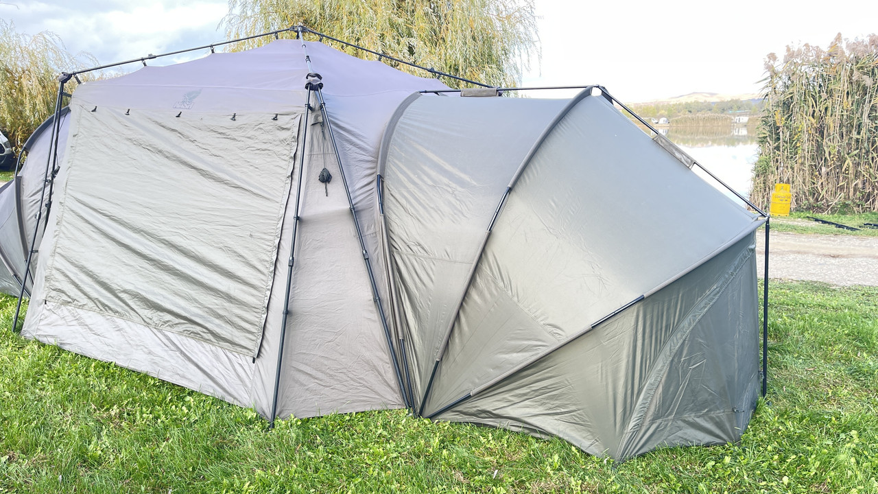 F9F3ED9E-D3D8-487B-AA63-EA8A0FBEE20F