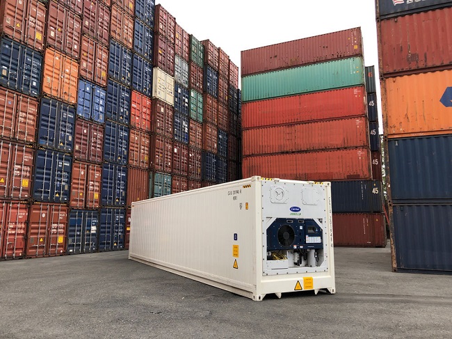 How do Refrigerated Shipping Containers or Reefers Work