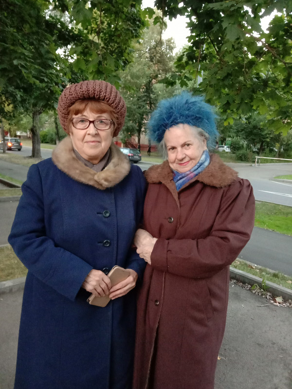 На фоне лета 2