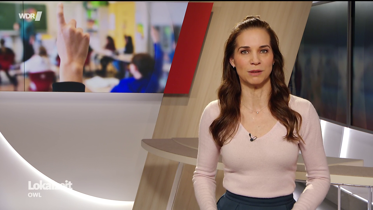 Kristina Sterz WDR Lokalzeit OWL 12 03 2026 112X Caps 92