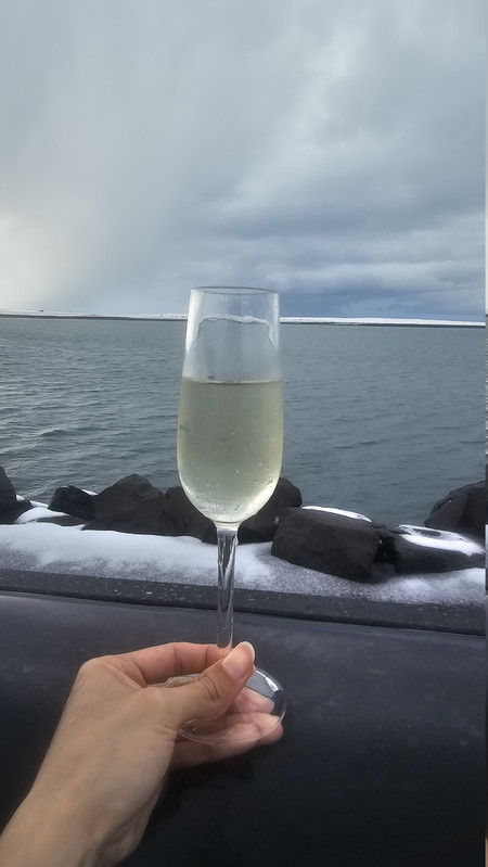 白氣泡酒，名稱店員有說，但我當然是聽不懂