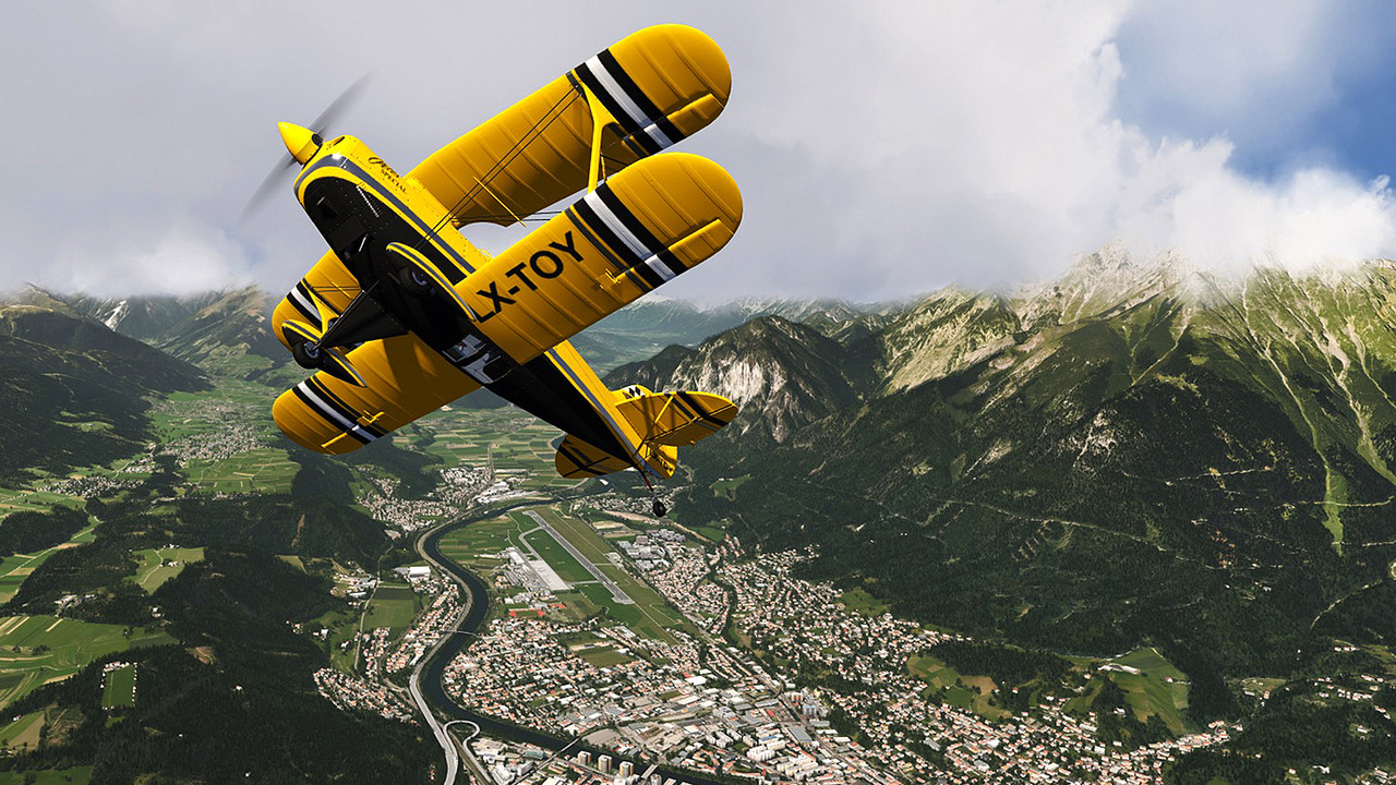 Stuntflying-in-Pitts-S2-over-Innsbruck.j