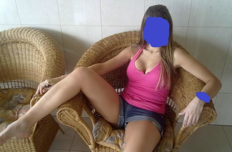 Me dice borra mi cara y dame por detras