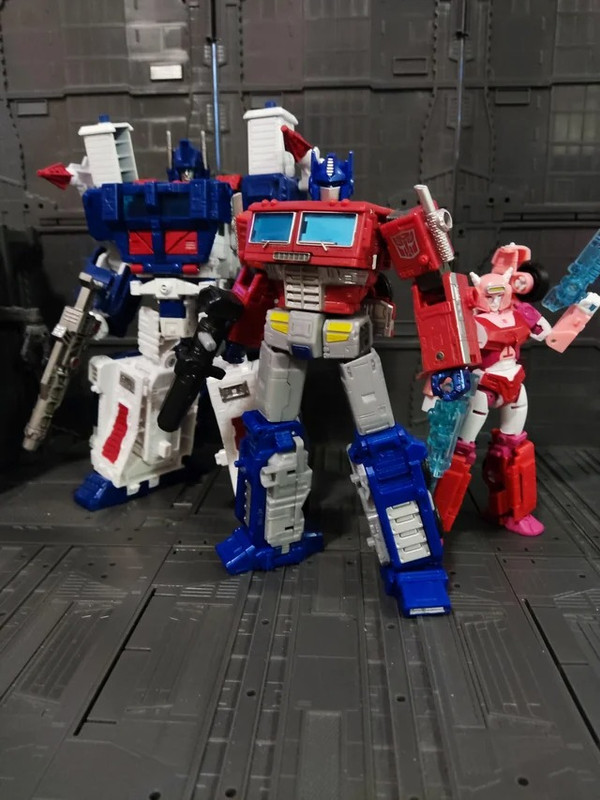 Transformers-Legacy-Evolution-War-Dawn-13