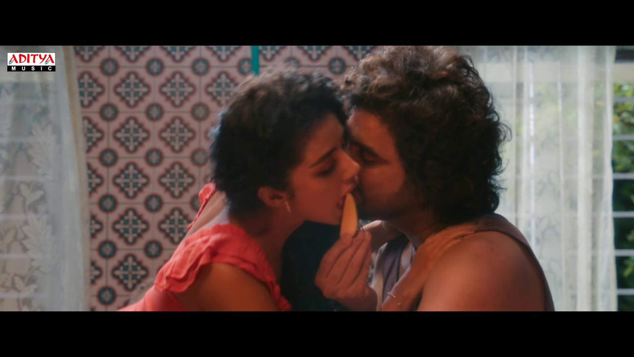 vlcsnap-2024-04-16-19h54m21s799