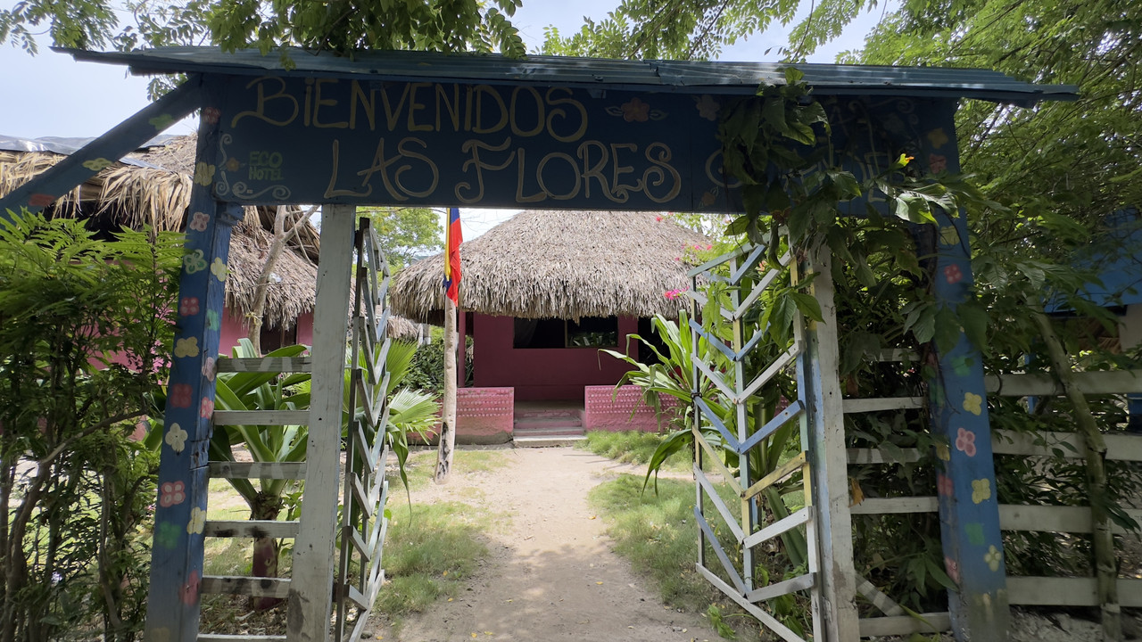 ECO HOTEL LAS FLORES