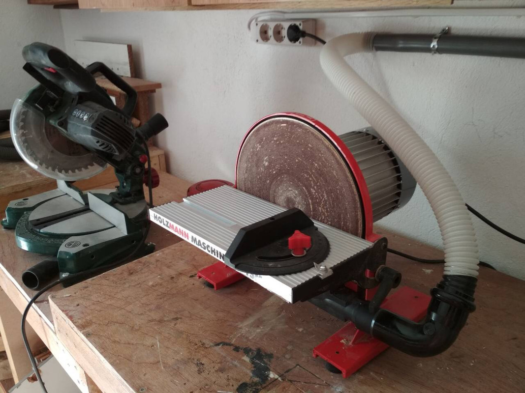 C9C510E1-12F5-4198-A6D2-BB21793DC30B