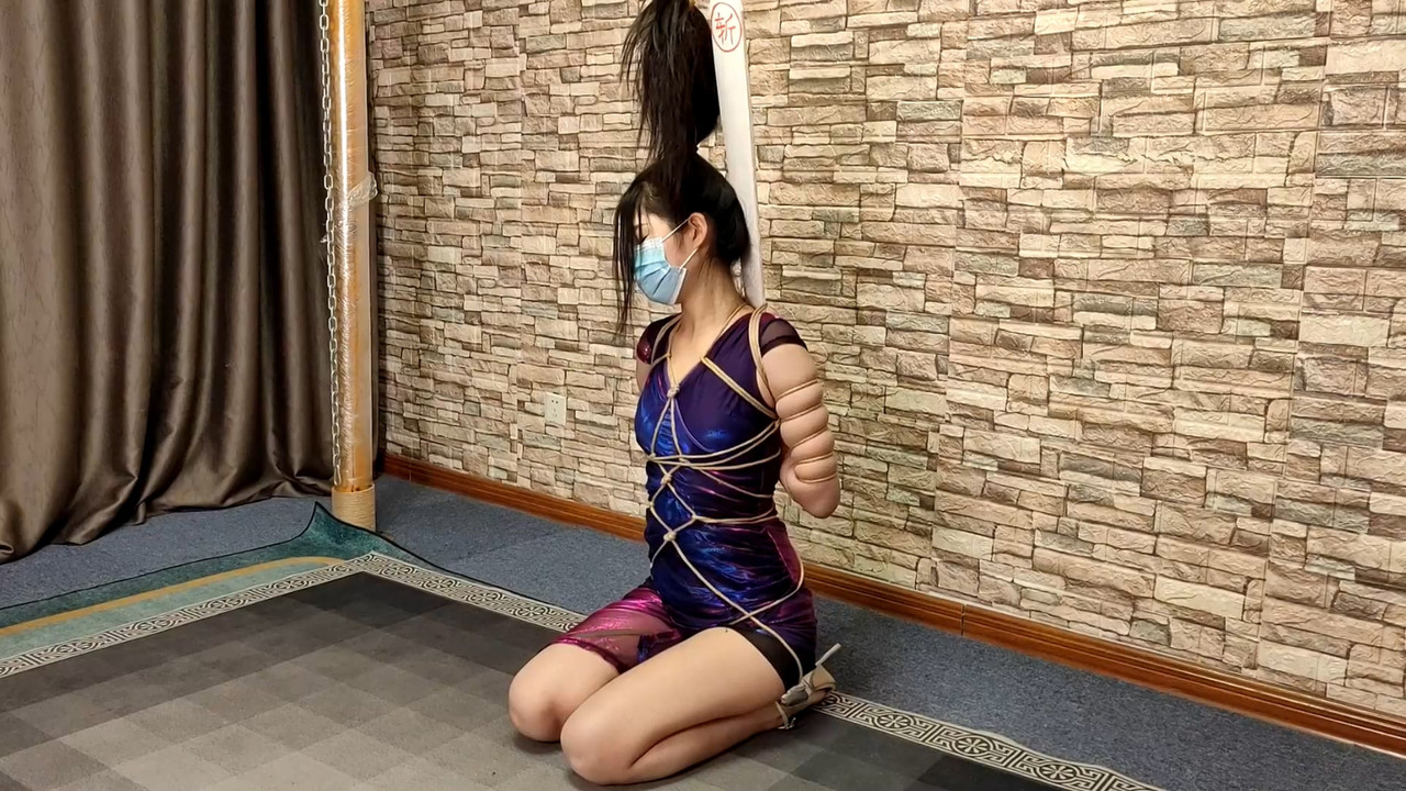 一绳所爱 珍珍极限麻绳五花大绑紧缚.mp4_20221224_085654.881