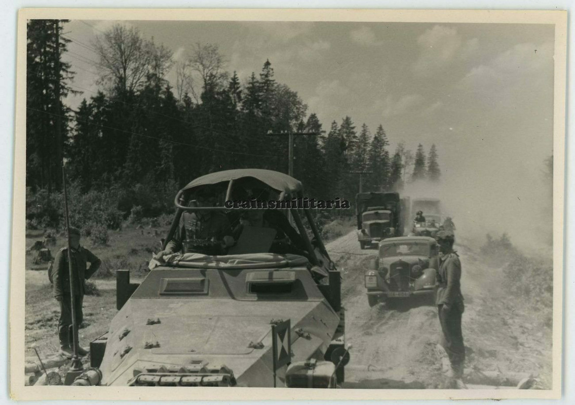 Orig. Foto Guderian Offizier SdKfz 251-3 Panzerspähwagen Smolens