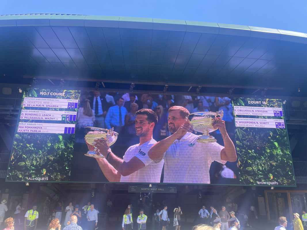 6F1603C6-37BE-4189-BDE9-67BE48B44D9A