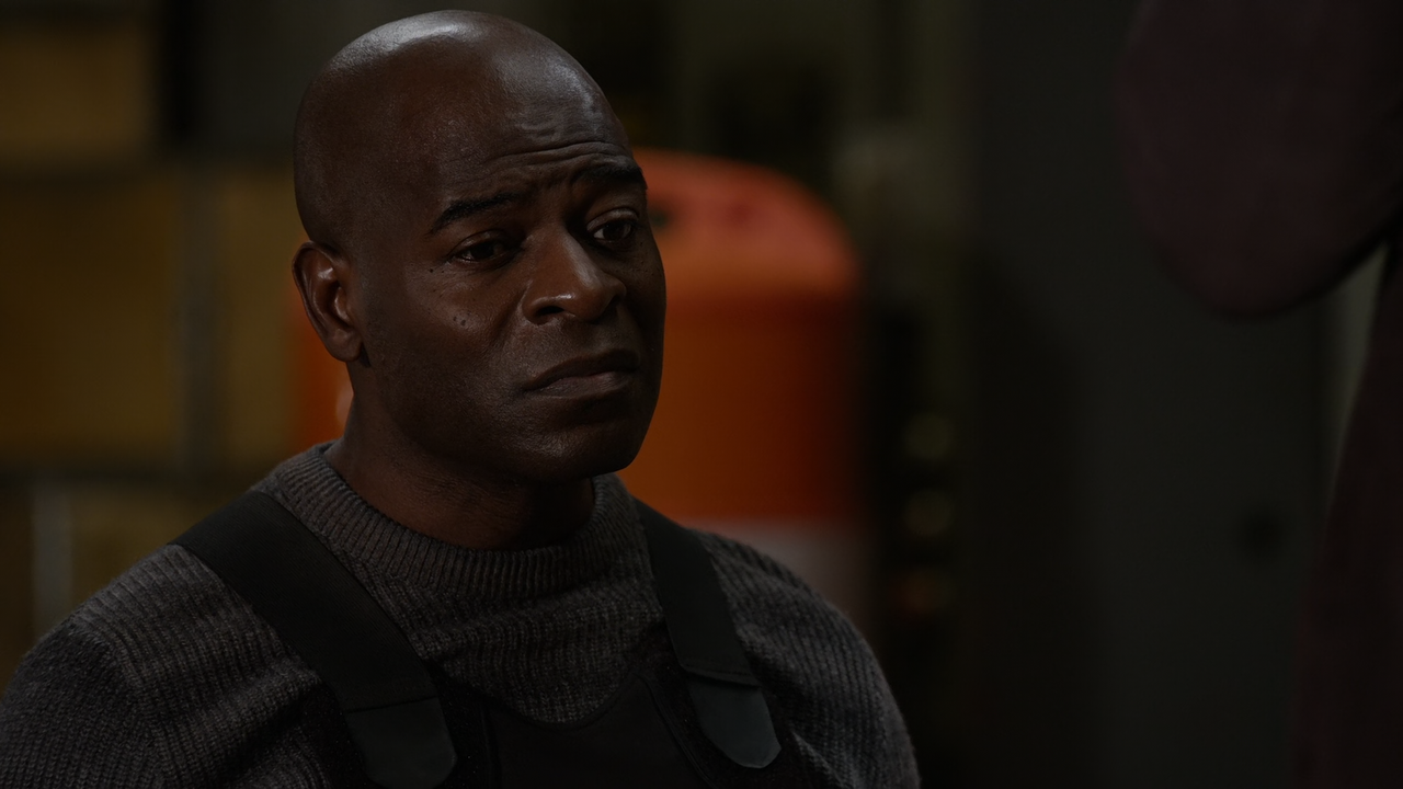 The.Blacklist.S09E09.Boukman.Baptiste.1080p.10bit.AMZN.WEB-DL.DDP5.1.HEVC-Vyndros.mkv_snapshot_18.03