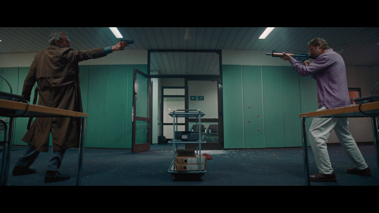 mpv-shot_CUCKOO.2024.2160p.UHD.BDRemux.HDR.HEVC-Нечипорук_01_35_14_0011