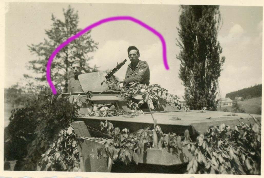 Panzer MG Tank Spähwagen SPW Tarn Camo Foto