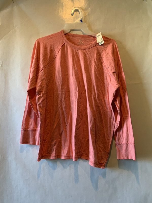 AERIE DISTRESSED LONG SLEEVE RAGLAN BOYFRIEND T-SHIRT MEDIUM