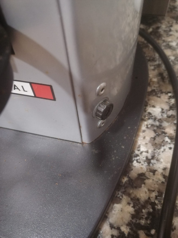 e0909476-8131-4486-a7f2-127ef7053392