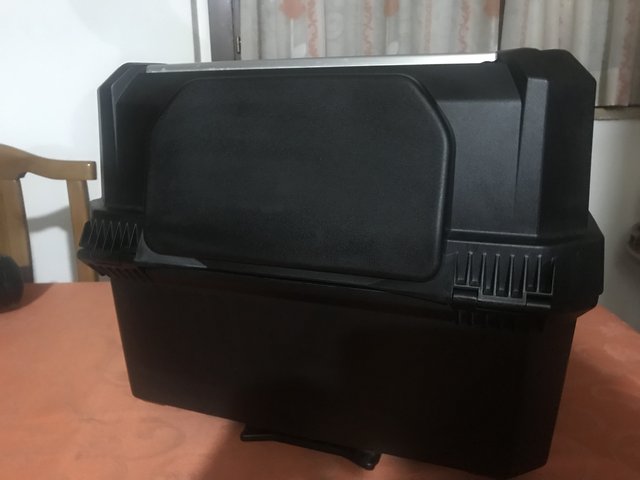 F1208B64-1CB5-4B0C-8ED6-108C29BA5F14