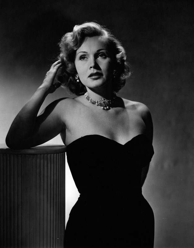zsa_zsa_gabor_a64