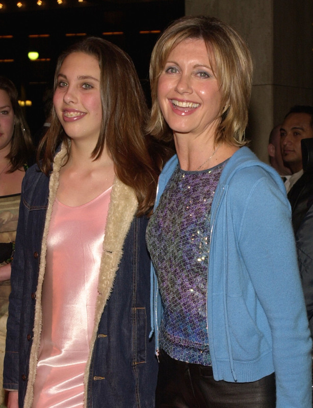 OliviaNewtonJohnon_mb04