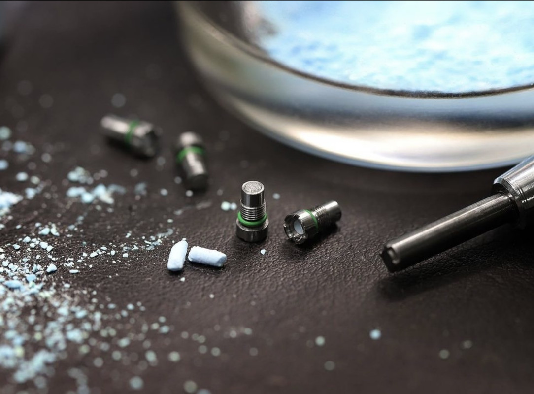 72B46EE6-F5AE-43A9-95D0-C238FFF512CA