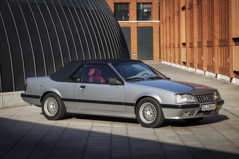 DCEA99AD-9A5E-47F9-BBC9-066F310E52FF