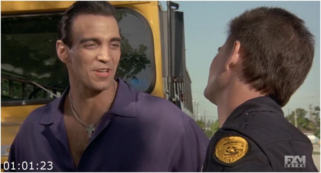 Only-the-Strong-1993-720p-HDTV-x264-i-c.jpg