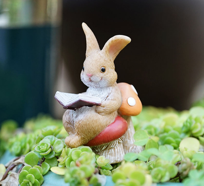 Garden Style "Toilet Bunny" Succulent Planter Decoration – Humorous Rabbit Animal Figurine Resin Craft for Balcony and Pot Plant