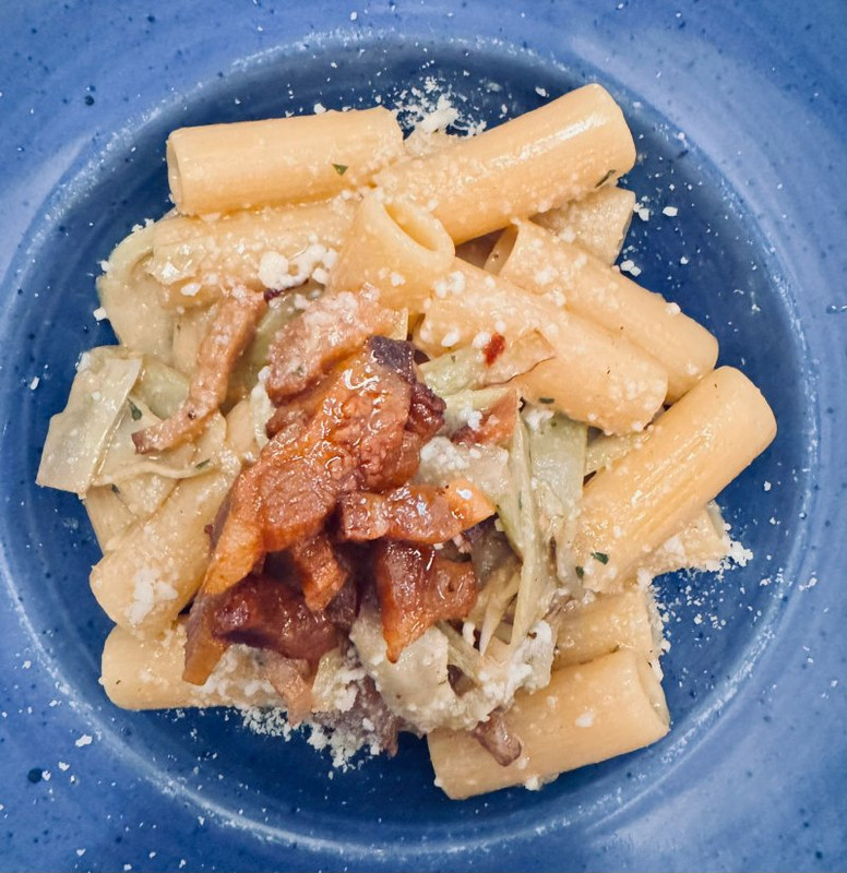 Gricia con carciofi