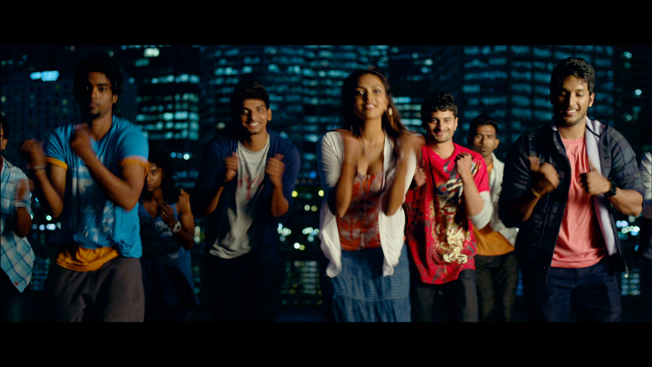 2013 - Thalaivaa - 03 - Vaanganna Vanakkanganna - BDRemux.00_01_30_01.Still025