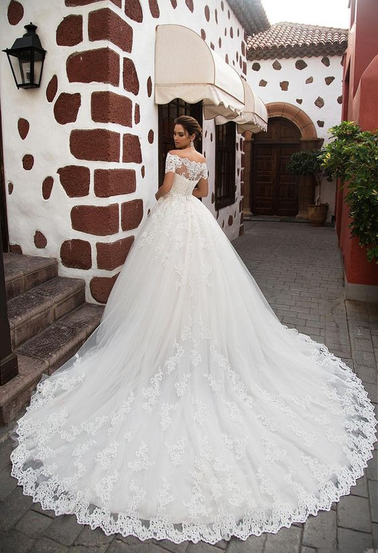 whiteweddingdress.jpg