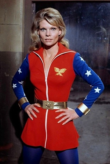 CATHY-LEE-CROSBY-WONDER-WOMAN-FOTOR.jpg