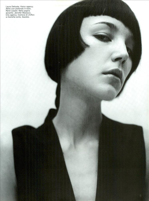 ARCHIVIO - Vogue Italia (February 2001) - People To Watch - 016