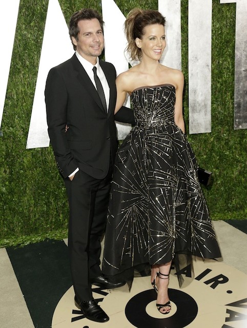 Kate Beckinsale mit niedlicher, charmanter, heiter, Ehemann Len Wiseman 