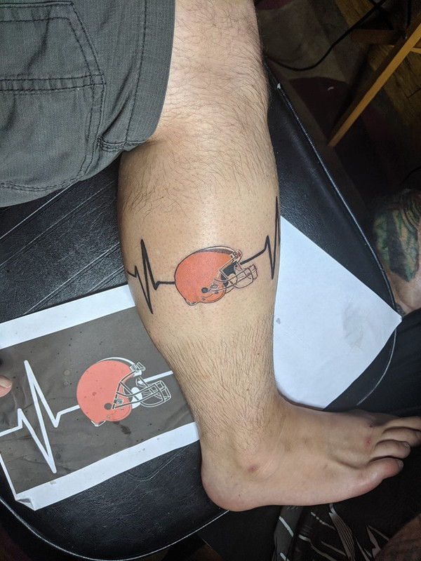 Josh Gordon of Cleveland Browns gets jersey tattooed on back Photo