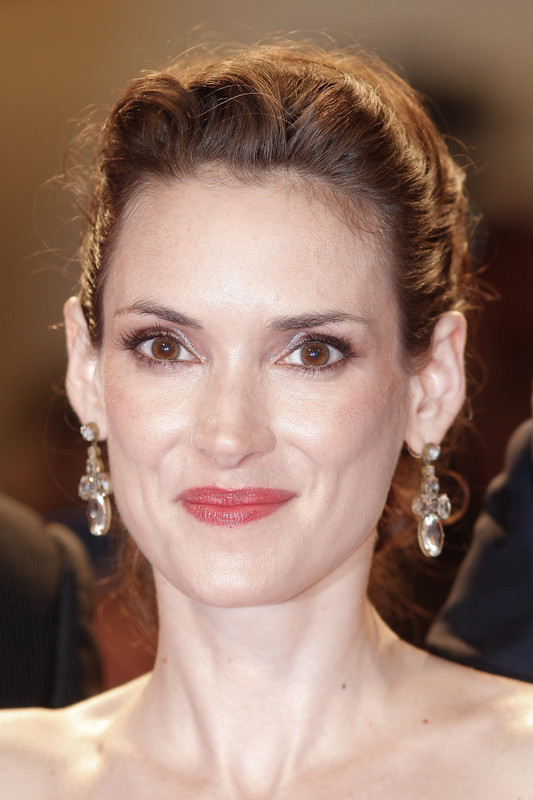 [Image: Winona-Ryder-HQCelebrities-com-251.jpg]